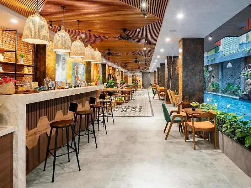 Chi House Danang Hotel And Apartment